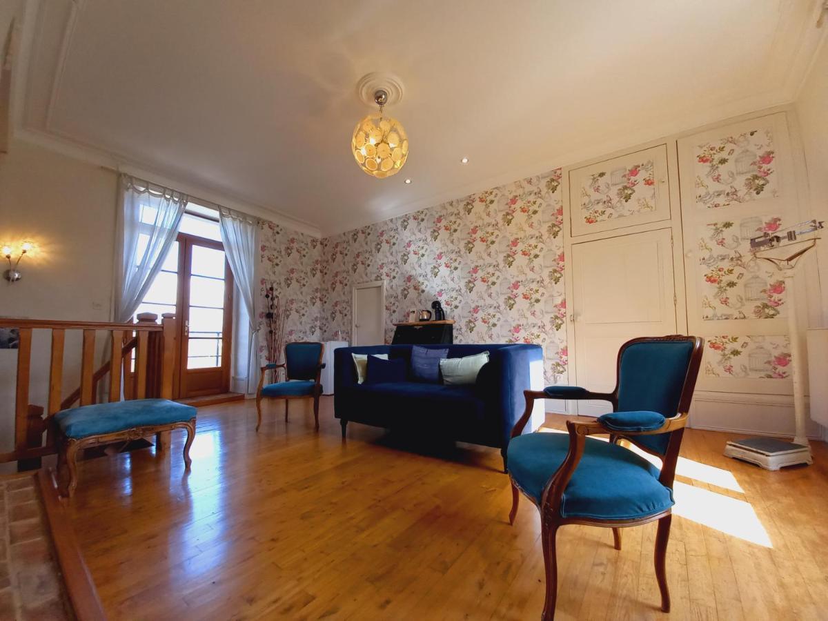 Au Pays De Jacquou : Chambre D'Hotes Et Table D'Hotes Fossemagne Ngoại thất bức ảnh